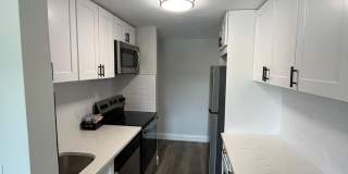 Country Club Apartments Gallery 5