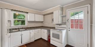 3 Bedroom Pet Friendly Home For Rent! Gallery 13