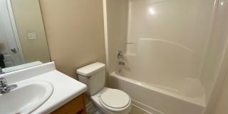 BRIDGEWATER HOME - PRE-LEASING FOR AUGUST 1 2026! 1/2 Off Deposit! Gallery 8