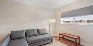 3661 Via Poinciana Gallery 17