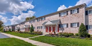 Village Square Gallery 26