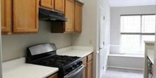 10998 KOMAN Circle Gallery 2