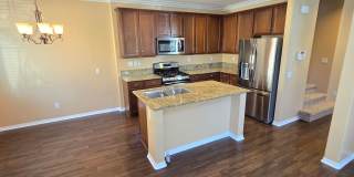 Beautifully maintained 2-bedroom, 2.5-bath with Loft • 1,504 sqft & 2-car garage. Gallery 5
