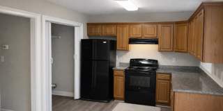 FREE ONE MONTH RENT SPECIAL!  3BR 2.5BA 3520 Byrnes Gallery 3