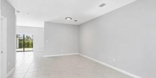 20478 Nw 4th Ave Gallery 8