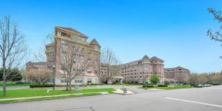 300 E Overlook Gallery 11