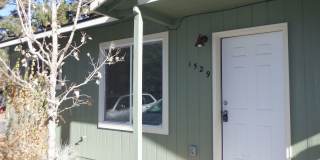 1 Bed/1 Bath Duplex Unit in Fantastic Westside Bend Location - Knoll Ave Gallery 1