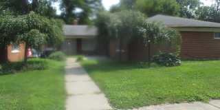 127 Crocker Boulevard Gallery 1