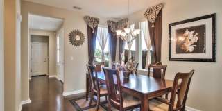 Stunning (Formal Model) 3/3 w/Huge Loft!  Please read entire ad before requesting a viewing!! Gallery 6