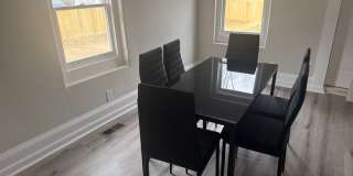 Room in 4 Bedroom Home at Griffin St NW Gallery 36
