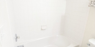 Beautiful 3 level townhouse in Jefferson Place ready for you mid July! Gallery 26