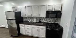 63 Madison Street Gallery 9