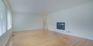 3bd/1.5ba Mercer Island Home Gallery 1