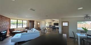 5400 Ridgeline Drive Gallery 2