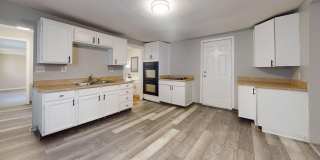 Detroit Shoreway / Wakefield Area - 3 Bedroom Single Family Home Gallery 1