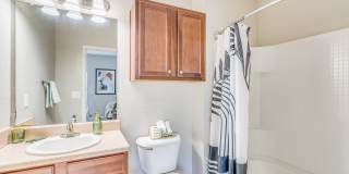Vintage Retreat Apartments Gallery 8