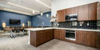 Topiary Park Crossing Gallery 11