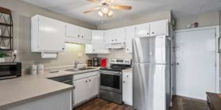 Close to the beach Gallery 34