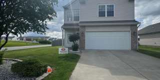 Three Bedroom Home with Fenced in Yard! Gallery 1