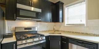 Cozy 3 Bed in Whitman Gallery 7