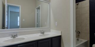 SPACIOUS 4-BEDROOM HOME IN SOMERSET TRAILS Gallery 18