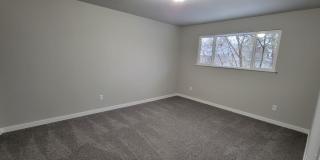Move-in ready! Upgraded 2 Bedroom Condo Gallery 6