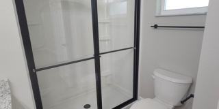 7233 N Racliff Ave Gallery 8