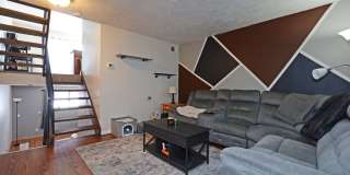 Beautiful 3-Bed 2-Bath Townhouse in Brooklyn Park! Gallery 3