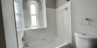 306 W Franklin Gallery 87