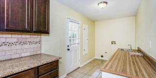 4 bedroom home in Cordova Park Gallery 12
