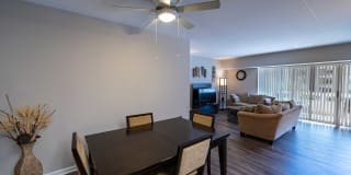 Laurel Village Apartments Gallery 7