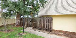 Tropic Villas North 2 bedroom 2 1/2 bath condo Gallery 1