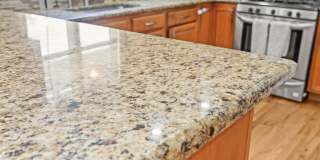 7 Linden Avenue Gallery 15