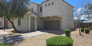 Clean and Comfortable 3 bed 2 bath with loft! Gallery 1