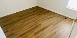 Gorgeous Remodeled Spacious 4 bedroom Gallery 14