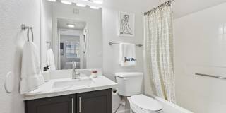 The Del Rey Gallery 28