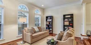 22092 AVONWORTH Square Gallery 11