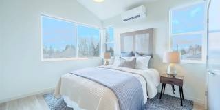 Seward Park Modern 2-Bedroom Home Gallery 18