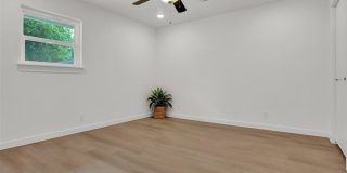 2910 W Crawford Street Gallery 27