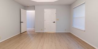 Spacious 3BD/2BTH In Yukon Gallery 19