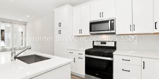 KOP Townhome with EV Charger & Open floor plan Gallery 1