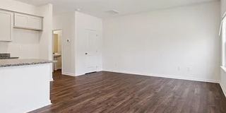 KODAK LOCATION! Lots of Amenities!! Gallery 6