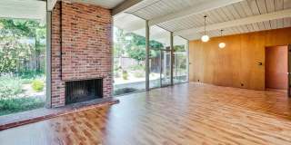 Wonderful Atrium Eichler in the Heart of Greenmeadow Gallery 5