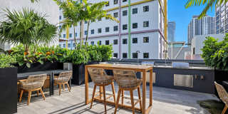 ATLANTIC SQUARE Gallery 22