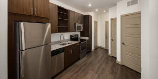 Tapestry at Brentwood Town Center Gallery 43