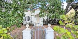 1701 Siesta Drive 1701 Siesta Drive Gallery 1