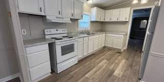 97 White Oak Village Gallery 4
