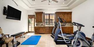 9820 E Parkside Ln Gallery 9