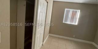 1810 SW 64th Ter Gallery 11