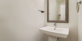 Modern 2-Bed, 2-Bath Townhome with Air-Conditioning in Rainier Beach Gallery 6
